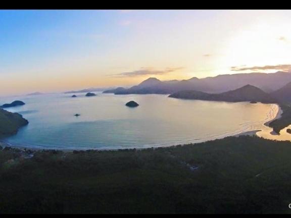 Casa Beira-mar Em Do Ubatumirim Ubatuba
